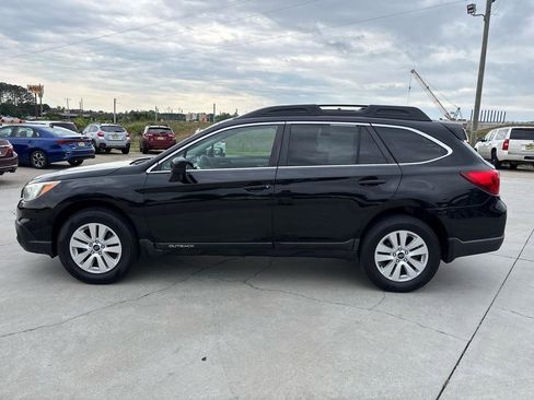 Used 2015 Subaru Outback 2.5i Premium AWD/4WD image 7