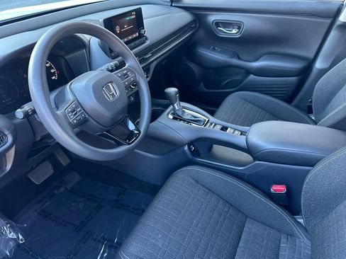 Used 2023 Honda HR-V LX image 11