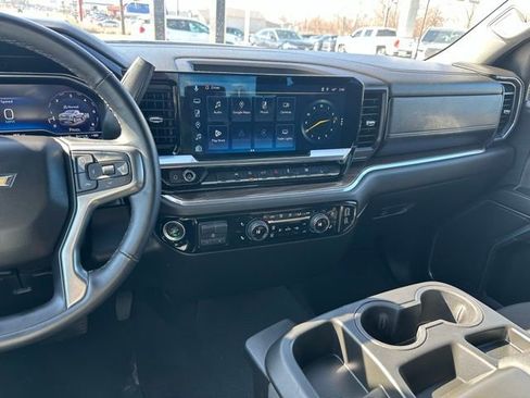 Used 2025 Chevrolet Silverado 1500 LT image 20