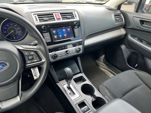 Used 2019 Subaru Outback 2.5i AWD/4WD image 34