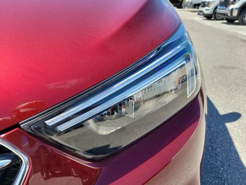 Certified 2022 Buick Encore Preferred w/ Safety Package FWD image 9