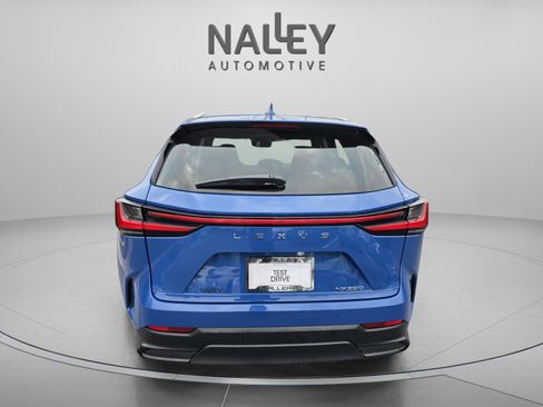 Certified 2025 Lexus NX 250 FWD w/ Premium Package image 4