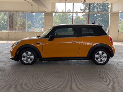 Used 2015 MINI Cooper 2-Door Hardtop FWD image 8