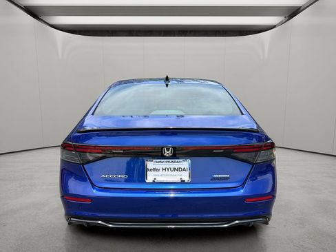 Used 2023 Honda Accord Sport image 4
