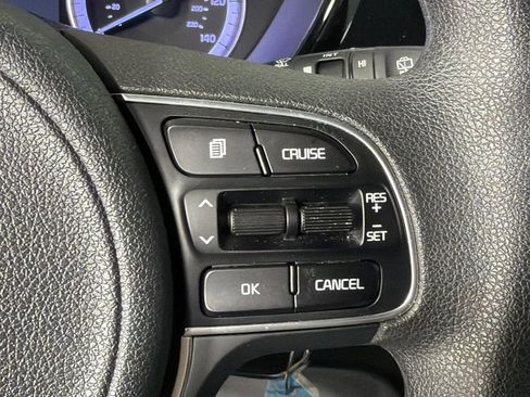 Used 2022 Kia Niro LX FWD image 25