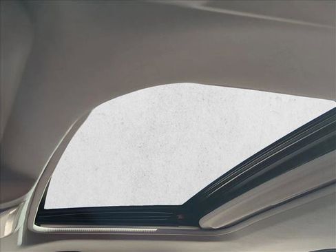 Used 2020 Toyota RAV4 Limited image 16