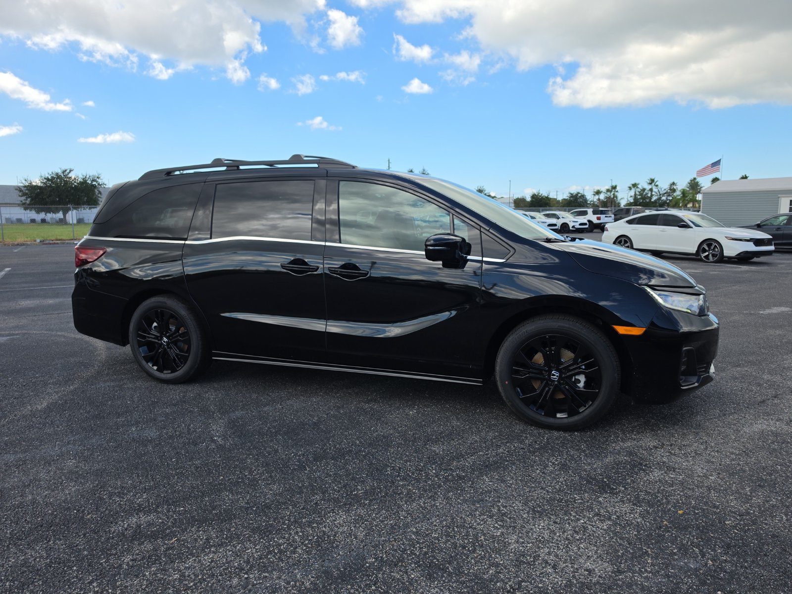 New 2026 Honda Odyssey Sport-L image 2