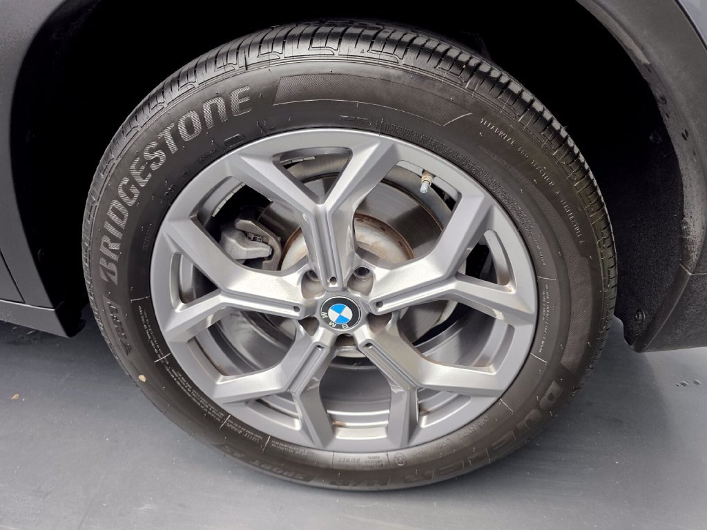 Used 2024 BMW X3 sDrive30i w/ Convenience Package RWD image 17