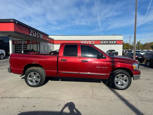 Used 2006 Dodge Ram 1500 Truck SLT image 2