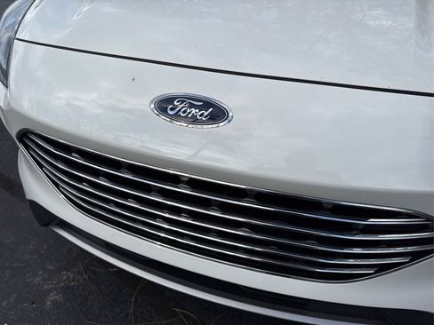 Used 2021 Ford Escape Titanium w/ Titanium Elite Package image 17