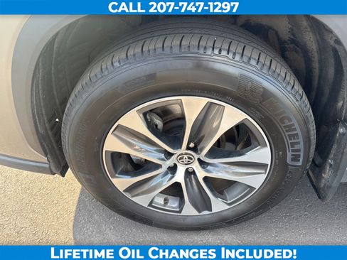 Used 2026 Toyota Highlander XLE AWD/4WD image 9
