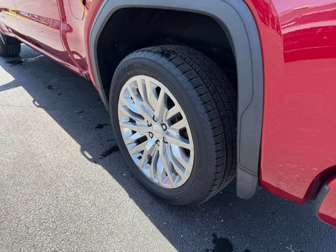 Used 2019 GMC Sierra 1500 Denali w/ Denali Ultimate Package AWD/4WD image 11