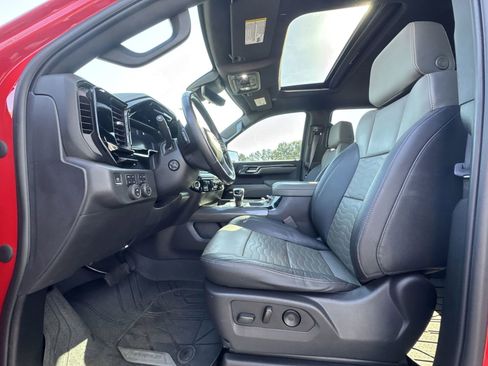 Used 2022 Chevrolet Silverado 1500 ZR2 w/ Technology Package image 28