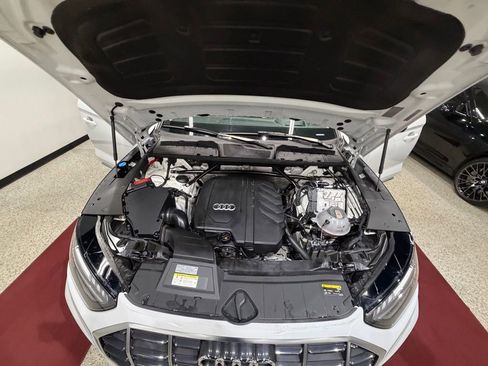 Used 2021 Audi Q5 Prestige w/ Prestige Package AWD/4WD image 59