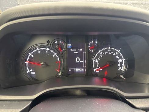 Used 2024 Toyota 4Runner SR5 Premium w/ Moonroof Package image 20