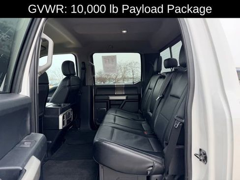 Used 2019 Ford F250 Lariat w/ Chrome Package image 9