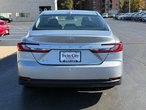 Certified 2025 Toyota Camry LE image 5