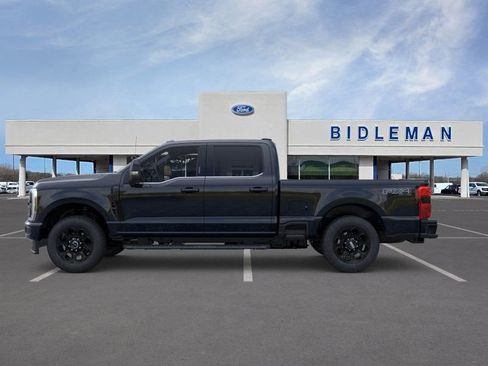 New 2026 Ford F350 Lariat w/ Black Appearance Package image 3