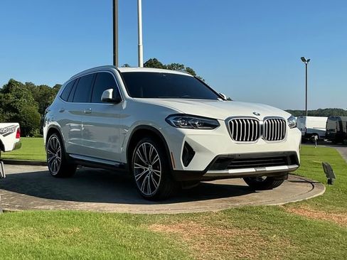 Used 2023 BMW X3 xDrive30i w/ Premium Package AWD/4WD image 9