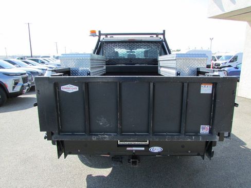 Used 2021 Ford F250 XL w/ Power Equipment Group RWD image 7