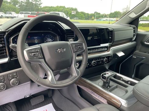 New 2026 Chevrolet Silverado 1500 LT Trail Boss AWD/4WD image 23