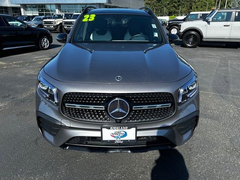 Used 2023 Mercedes-Benz GLB 250 4MATIC image 3