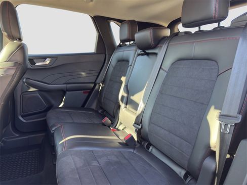 Used 2022 Ford Escape SEL w/ Equipment Group 302A image 11