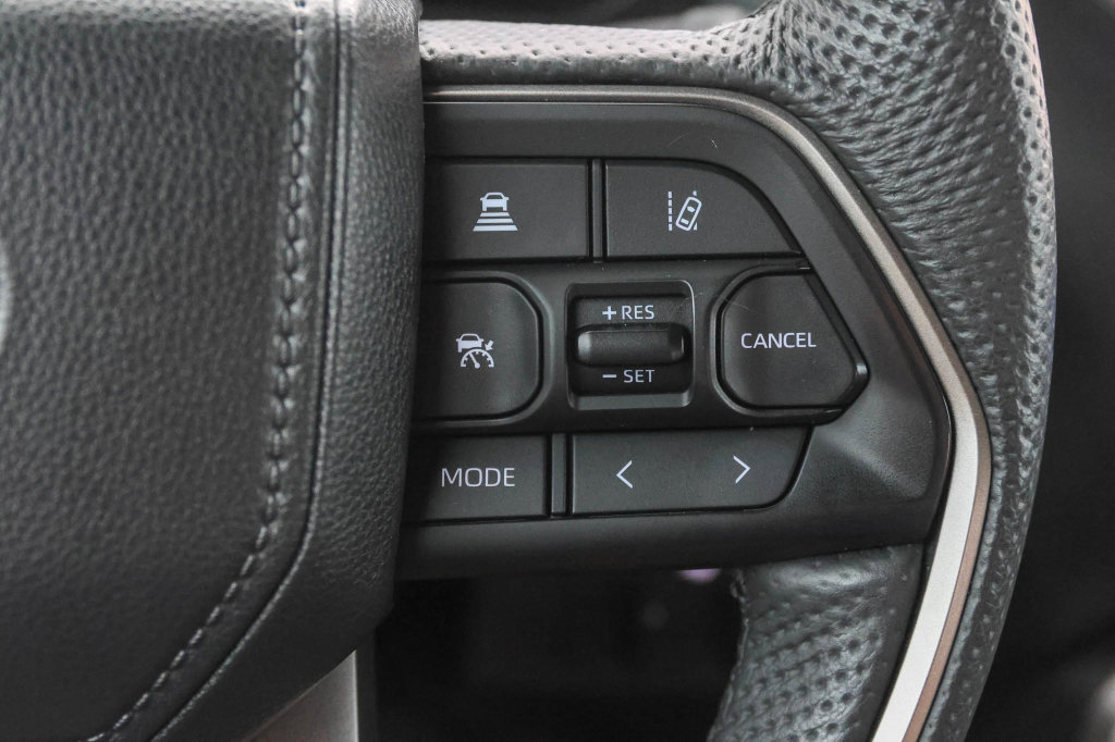 Used 2026 Toyota Tundra Limited w/ Power Package AWD/4WD image 33