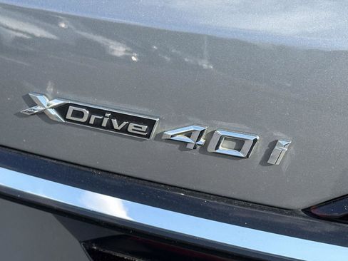 Used 2023 BMW X7 xDrive40i w/ Premium Package image 10