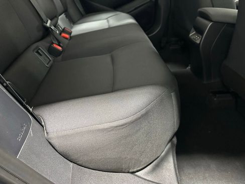 Used 2025 Toyota Corolla LE FWD image 51