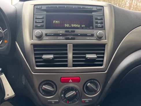 Used 2010 Subaru Impreza 2.5i Premium image 33