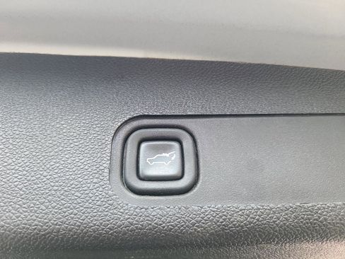 Used 2013 Chevrolet Tahoe LT AWD/4WD image 20