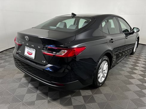 Used 2026 Toyota Camry LE w/ Convenience Package FWD image 5