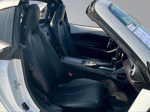 Used 2017 MAZDA MX-5 Miata RF Grand Touring RWD image 25