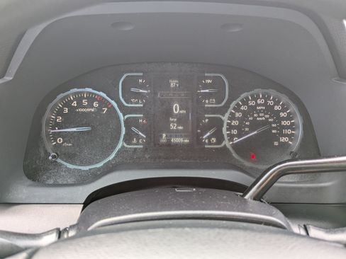 Used 2021 Toyota Tundra SR5 AWD/4WD image 17