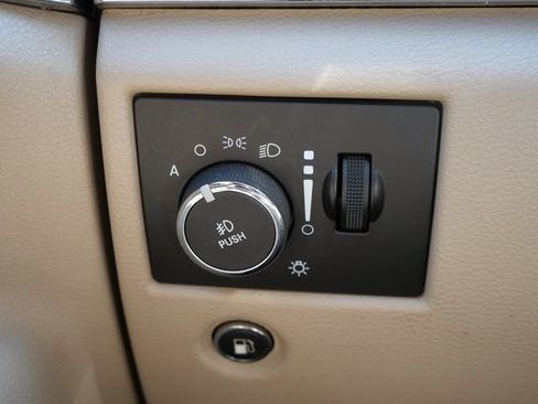 Used 2016 Jeep Grand Cherokee Limited AWD/4WD image 15