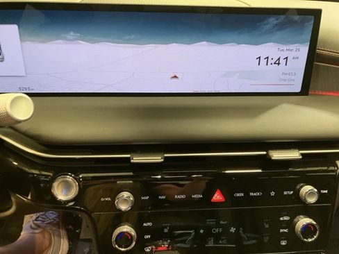 Used 2025 Genesis G80 3.5T Sport image 15