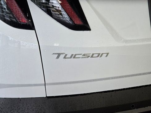 New 2026 Hyundai Tucson Limited image 14