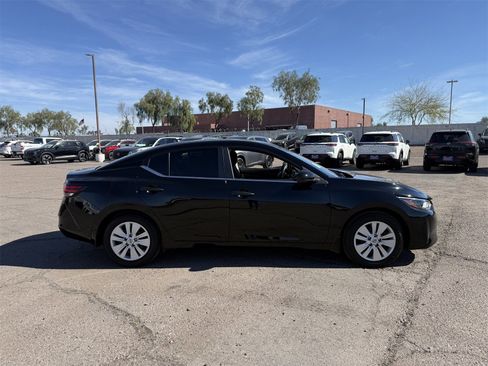 Certified 2025 Nissan Sentra S image 7
