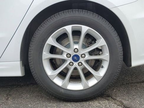 Used 2020 Ford Fusion SE image 31