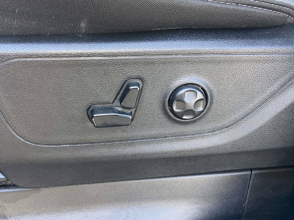 Used 2019 RAM 1500 Big Horn AWD/4WD image 16