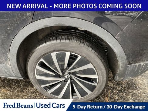 Used 2023 Volkswagen ID.4 Pro S Plus image 7