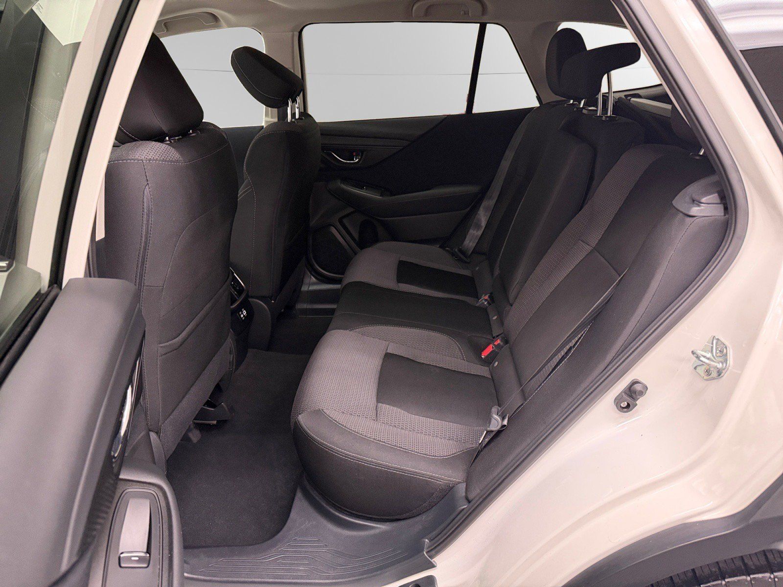 Certified 2024 Subaru Outback Premium AWD/4WD image 13