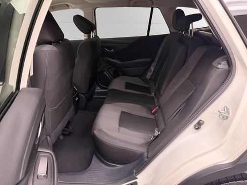 Used 2024 Subaru Outback Premium AWD/4WD image 13