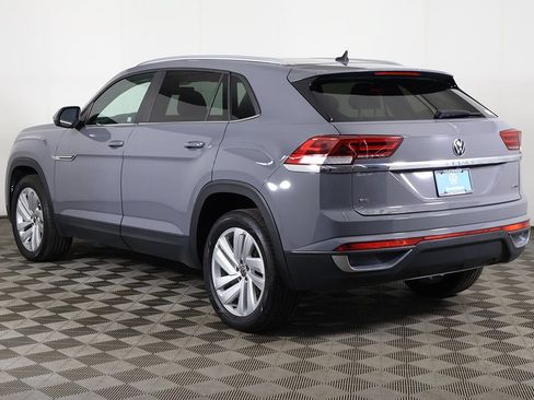 Used 2021 Volkswagen Atlas Cross Sport SE w/ Panoramic Sunroof Package AWD/4WD image 9