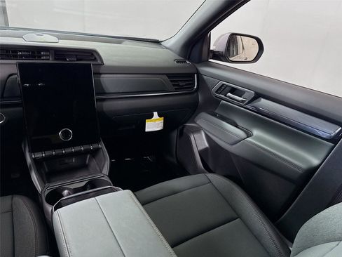 New 2026 GMC Terrain AT4 w/ Convenience Package III image 17