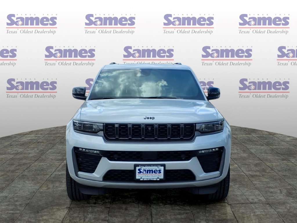 New 2026 Jeep Grand Cherokee Limited AWD/4WD image 8