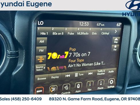 Used 2022 Jeep Wrangler Unlimited Sahara w/ Cold Weather Group image 23