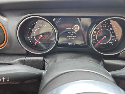 Used 2022 Jeep Gladiator Mojave w/ Cold Weather Group AWD/4WD image 21
