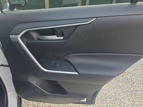 Certified 2025 Toyota RAV4 XLE AWD/4WD image 17